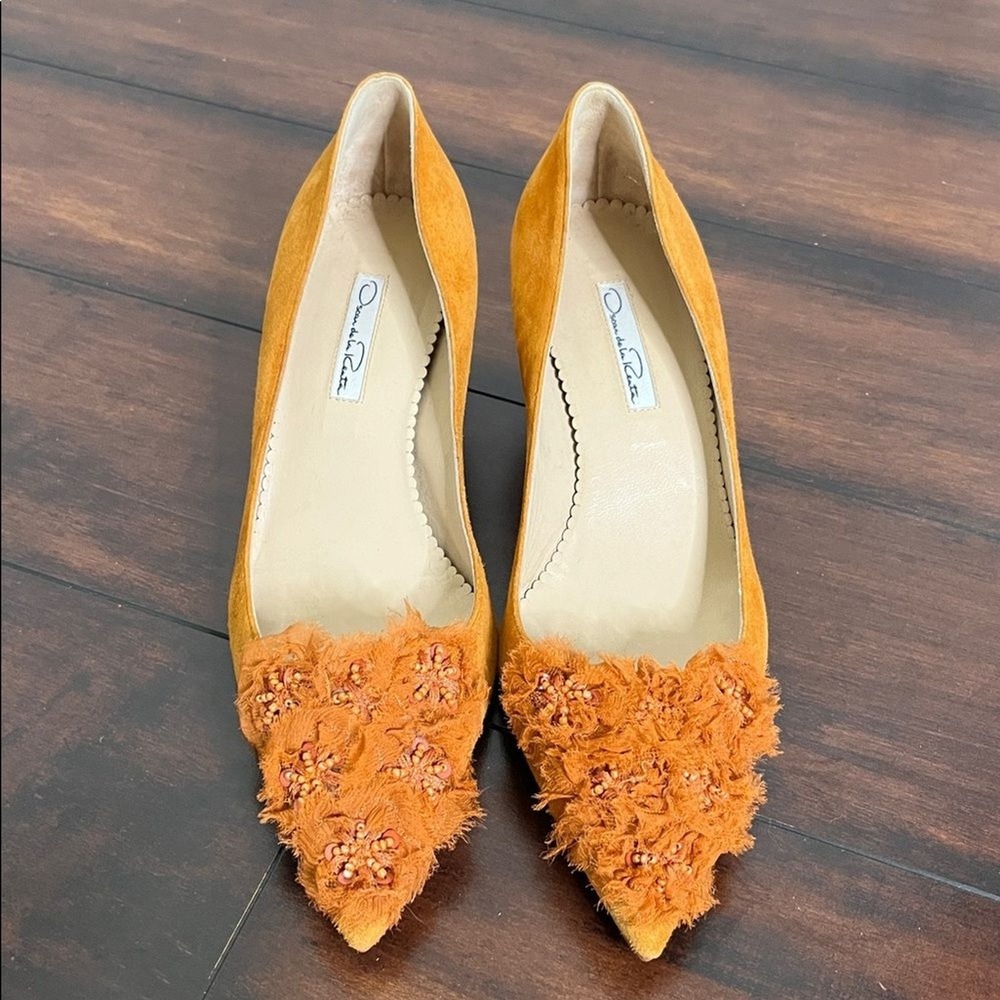 Oscar de la Renta‎ Women's Rust Orange Suede Heels Beaded size 38.5 New